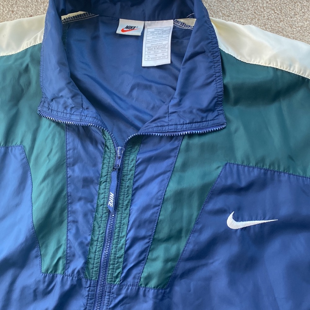 Vintage Nike Sportswear Windbreaker XL